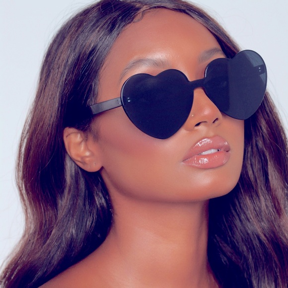 COPY - Heart Sunglasses from Fashion Nova-Black - Picture 3 of 3
